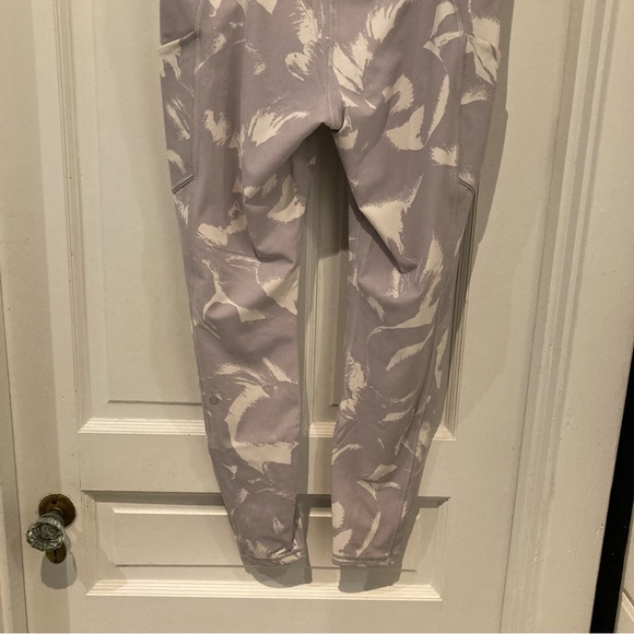 Lululemon Speed Tight - Picture 6 of 7